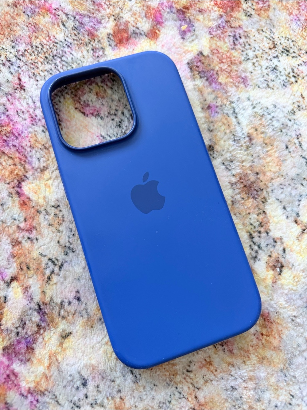 Apple iPhone 16Pro Ultramarine Silicone Case